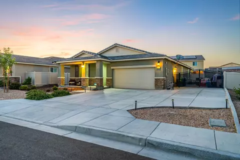 4425 Jackman St W, Lancaster, CA 93536 photo 2