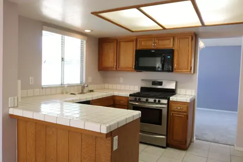 43915 11th St E, Lancaster, CA 93535 photo 8