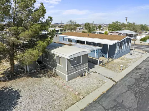 2013 Windharp Dr #28, Rosamond, CA 93560