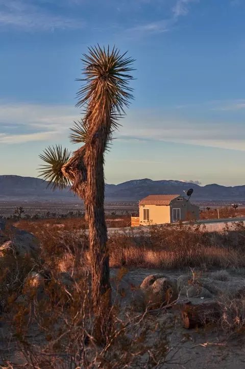 Cor Ave N9 133 Ste, Palmdale, CA 93591