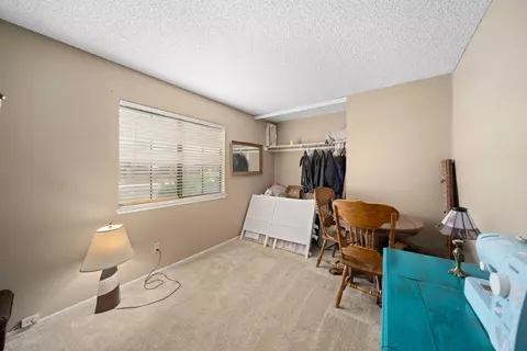 1905 E Ave R-4, Palmdale, CA 93550 photo 16