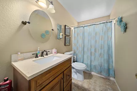 1905 E Ave R-4, Palmdale, CA 93550 photo 10