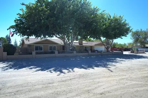 45710 35th St E, Lancaster, CA 93535