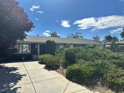 21401 Golden Hills Blvd, Tehachapi, CA 93561