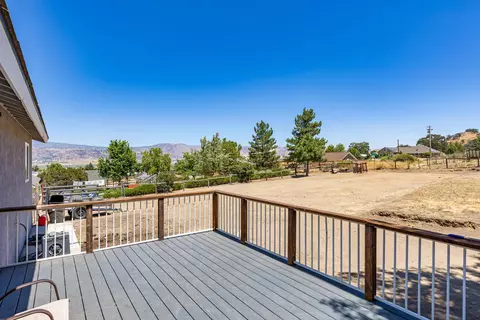 18080 Bowie St, Tehachapi, CA 93561 photo 23