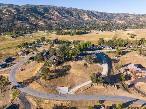 23820 Lakeview Dr, Tehachapi, CA 93561 photo 47