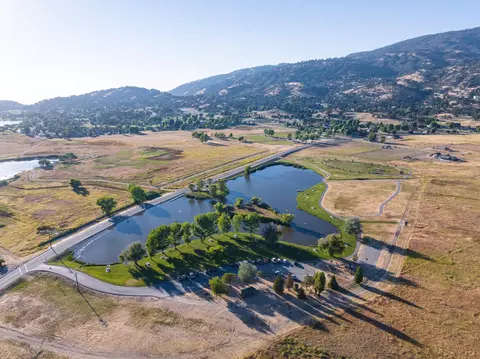 23820 Lakeview Dr, Tehachapi, CA 93561 photo 51