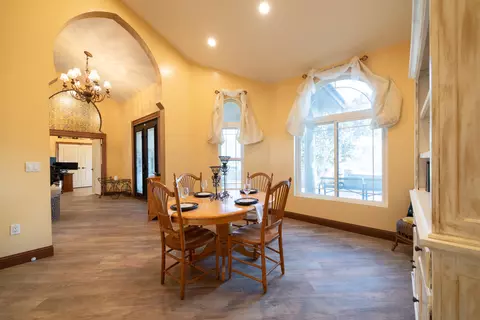 23820 Lakeview Dr, Tehachapi, CA 93561 photo 10