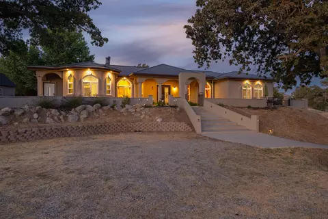 23820 Lakeview Dr, Tehachapi, CA 93561 photo 4