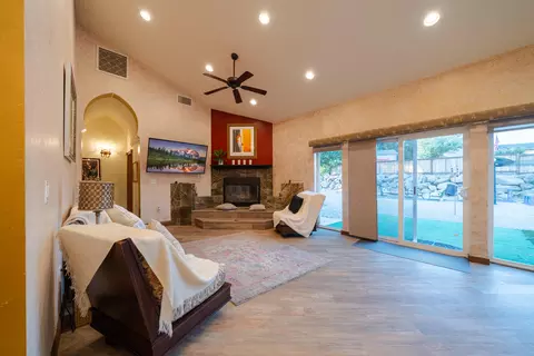 23820 Lakeview Dr, Tehachapi, CA 93561 photo 19