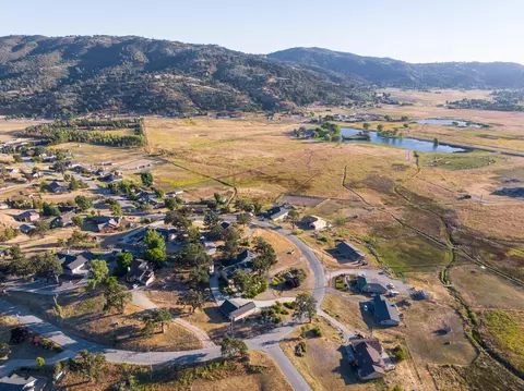 23820 Lakeview Dr, Tehachapi, CA 93561 photo 56