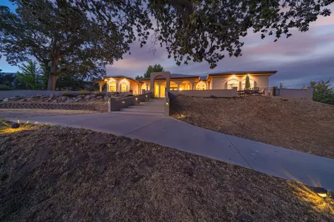 23820 Lakeview Dr, Tehachapi, CA 93561 photo 3