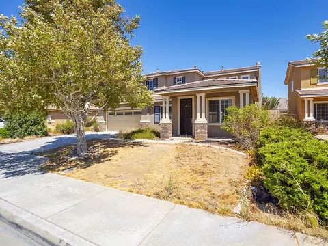 43644 Grandpark Ave, Lancaster, CA 93536