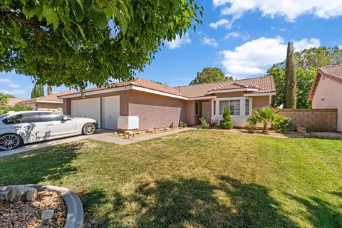 3725 Cocina Ln, Palmdale, CA 93551
