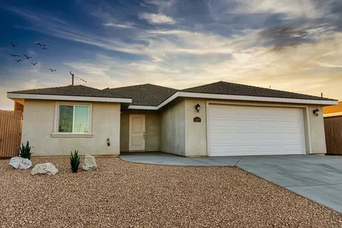 9113 Evelyn Ave, California City, CA 93505