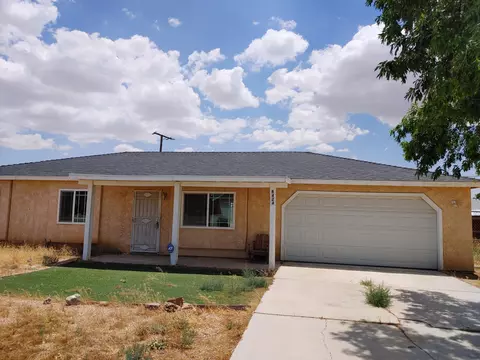 8424 Fernwood Ave, California City, CA 93505