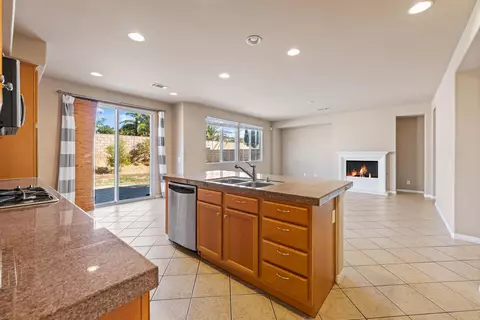 1249 Stanfill Rd, Palmdale, CA 93551 photo 11