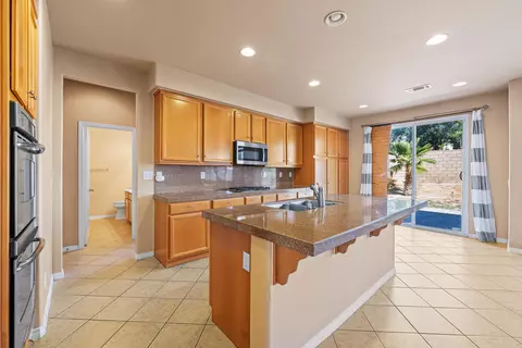 1249 Stanfill Rd, Palmdale, CA 93551 photo 10