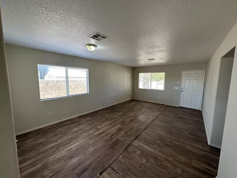45250 Spahn Ln, Lancaster, CA 93535 photo 5