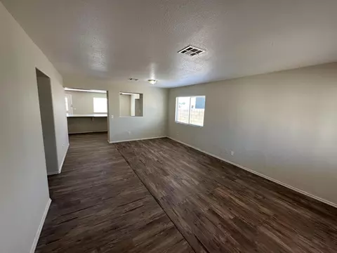 45250 Spahn Ln, Lancaster, CA 93535 photo 6