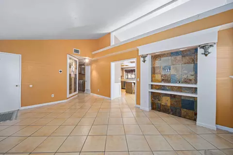 2310 Scott Ave, Palmdale, CA 93550 photo 7