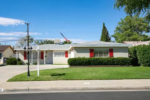 1039 Ave J8 W, Lancaster, CA 93534