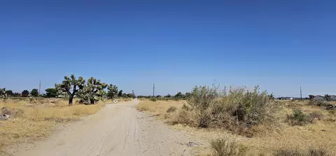 Avenue M4 / 15th St W, Palmdale, CA 93551
