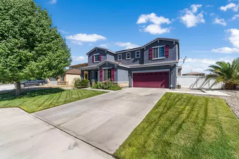 3109 Louise Ave, Lancaster, CA 93536