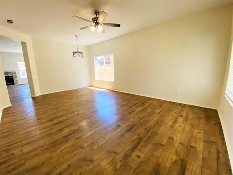 45856 Knightsbridge St, Lancaster, CA 93534 photo 4