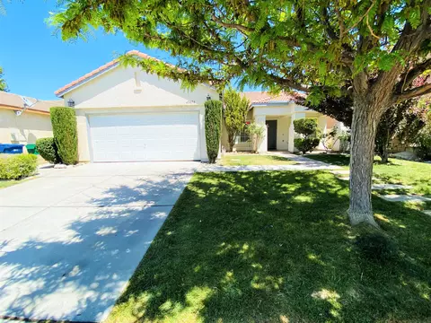 45856 Knightsbridge St, Lancaster, CA 93534