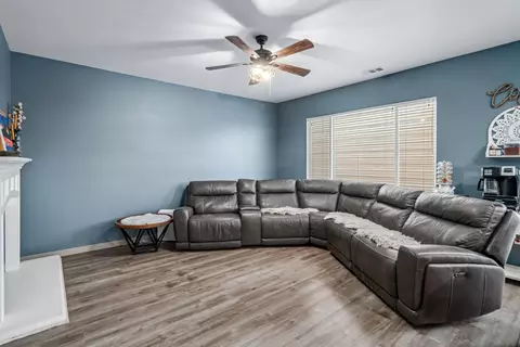 3609 Oldfield St W, Lancaster, CA 93536 photo 16