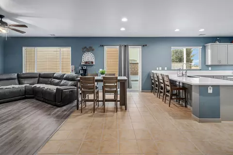 3609 Oldfield St W, Lancaster, CA 93536 photo 8