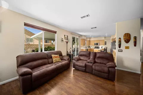43335 Hampton St, Lancaster, CA 93536 photo 11