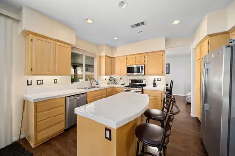 43335 Hampton St, Lancaster, CA 93536 photo 13