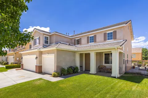 43335 Hampton St, Lancaster, CA 93536 photo 2