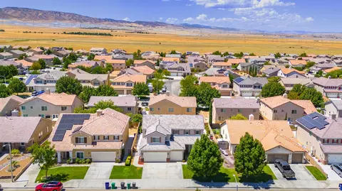 43335 Hampton St, Lancaster, CA 93536 photo 39