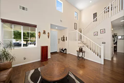 43335 Hampton St, Lancaster, CA 93536 photo 4