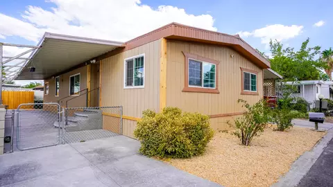 43850 20th St E #36, Lancaster, CA 93535