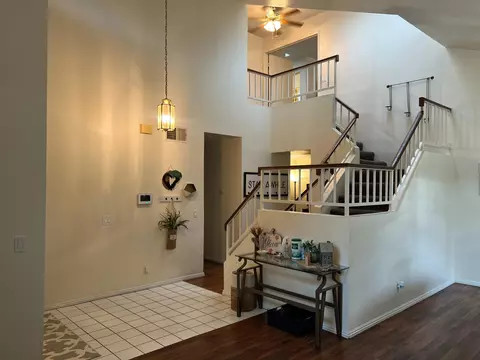 616 Martha Ct, Lancaster, CA 93535 photo 9