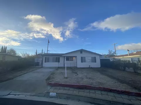 104 Teakwood Ct, Tehachapi, CA 93561