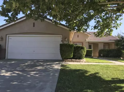3304 Kaylyn St, Lancaster, CA 93535