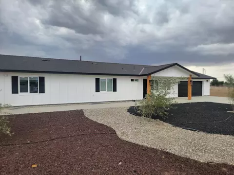 9251 Q4 Ave E, Littlerock, CA 93543