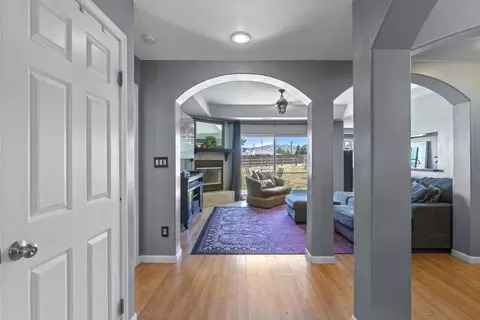 28021 Seabiscuit Way, Tehachapi, CA 93561 photo 4