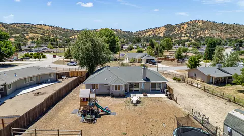 28021 Seabiscuit Way, Tehachapi, CA 93561 photo 43
