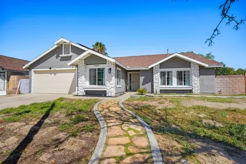 37658 Lilacview Ave, Palmdale, CA 93550