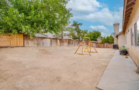 37247 Dawson Dr, Palmdale, CA 93550 photo 12
