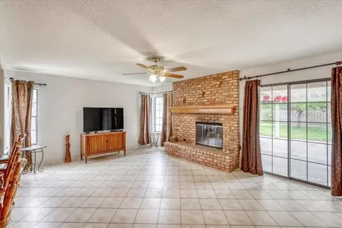42969 Cherbourg, Lancaster, CA 93536 photo 12
