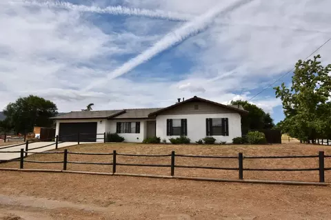 21451 Santa Maria Dr, Tehachapi, CA 93561