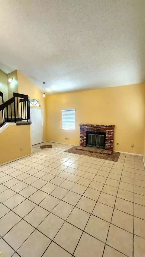 45021 Sancroft Ave, Lancaster, CA 93535 photo 4