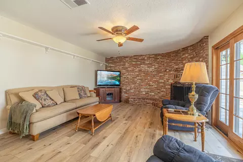 43829 Cedar Ave, Lancaster, CA 93534 photo 14